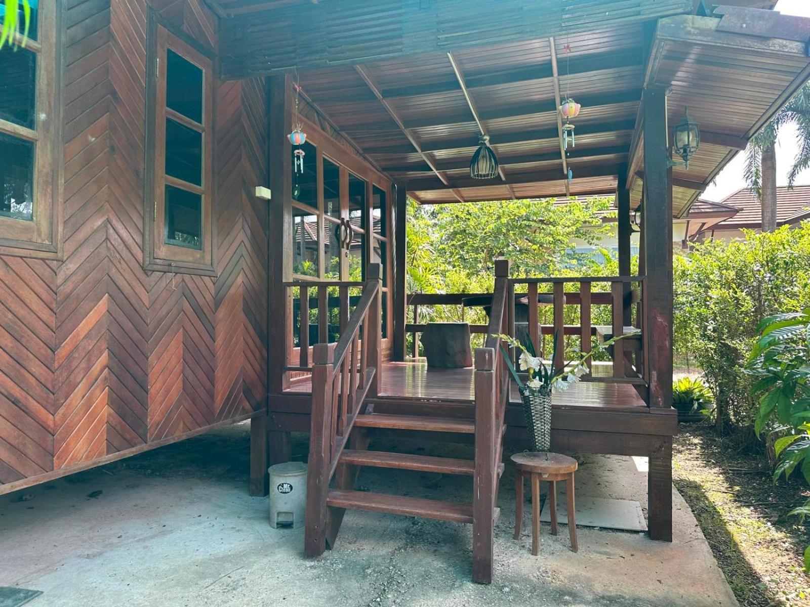 Thip Siam Village Ao Nam Mao Екстериор снимка