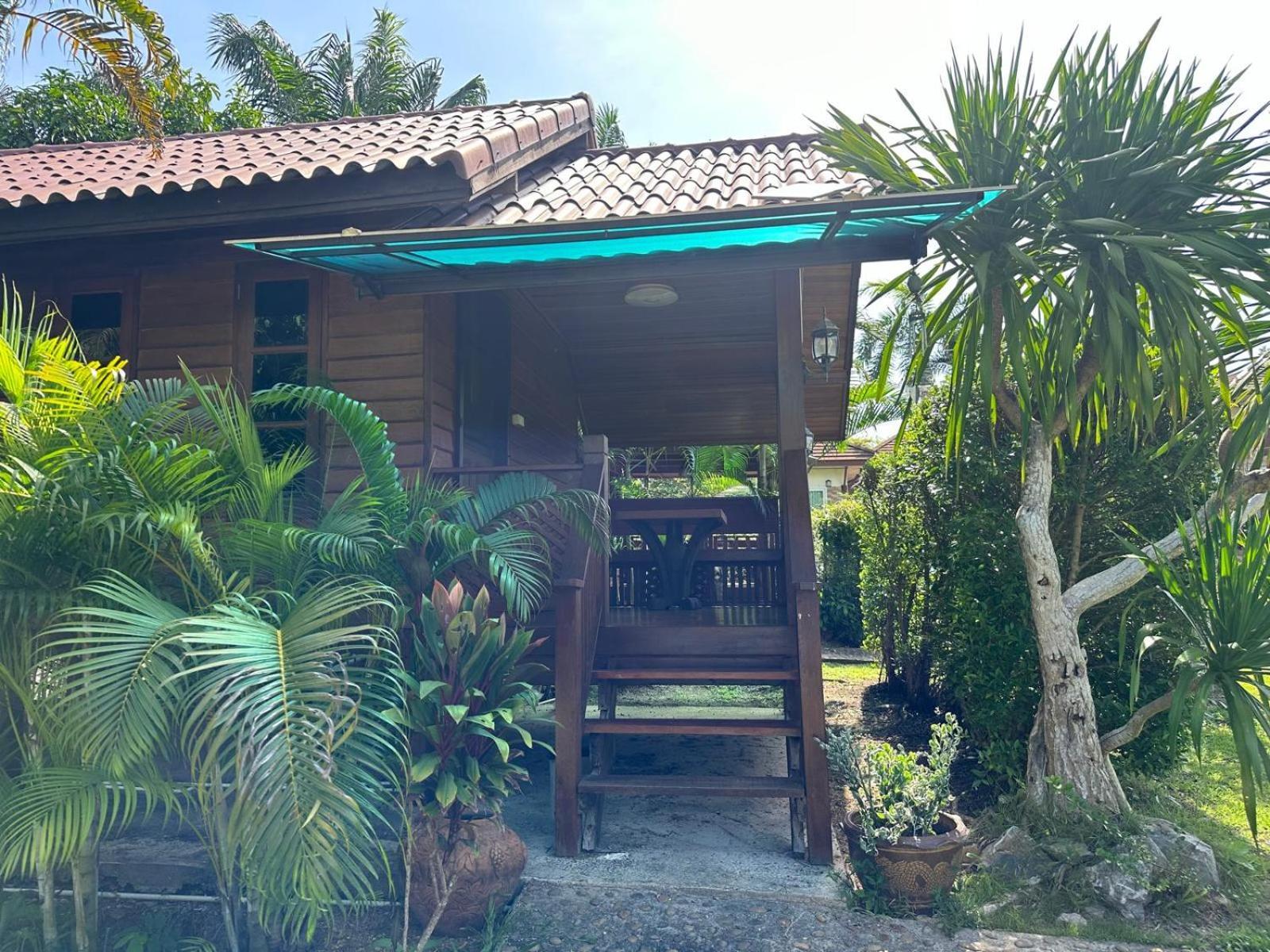 Thip Siam Village Ao Nam Mao Екстериор снимка
