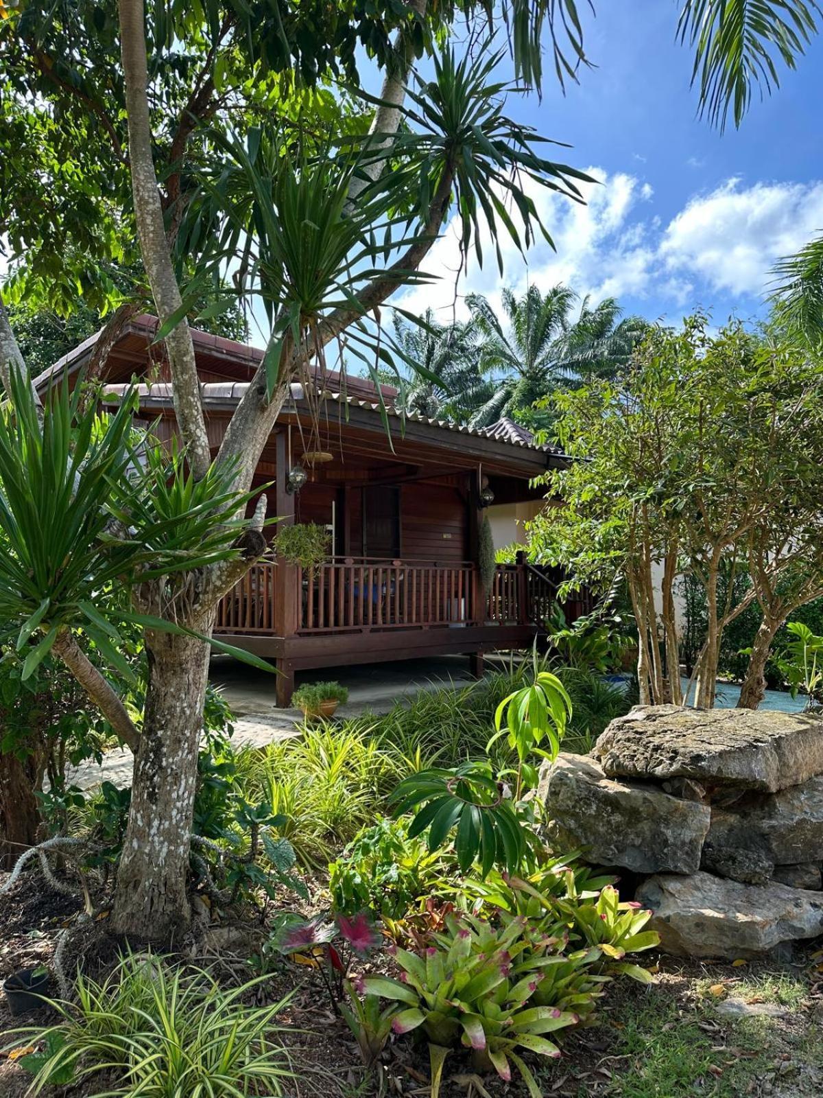 Thip Siam Village Ao Nam Mao Екстериор снимка