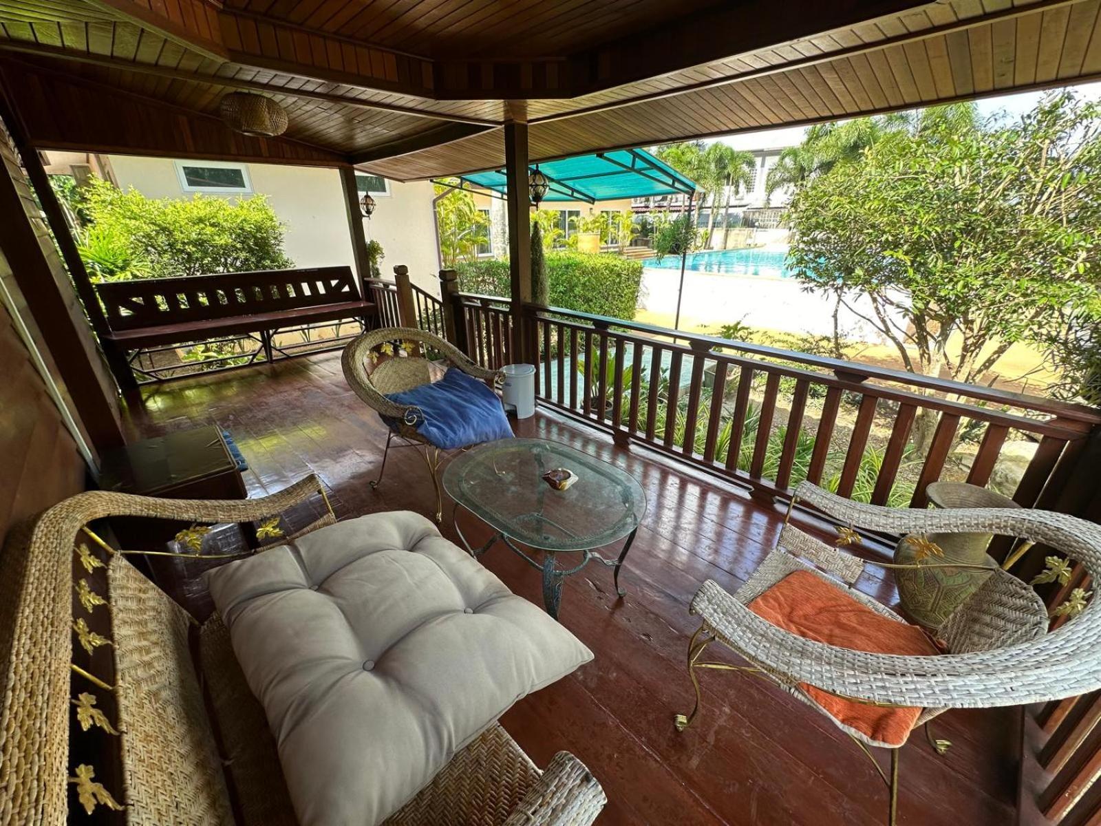 Thip Siam Village Ao Nam Mao Екстериор снимка