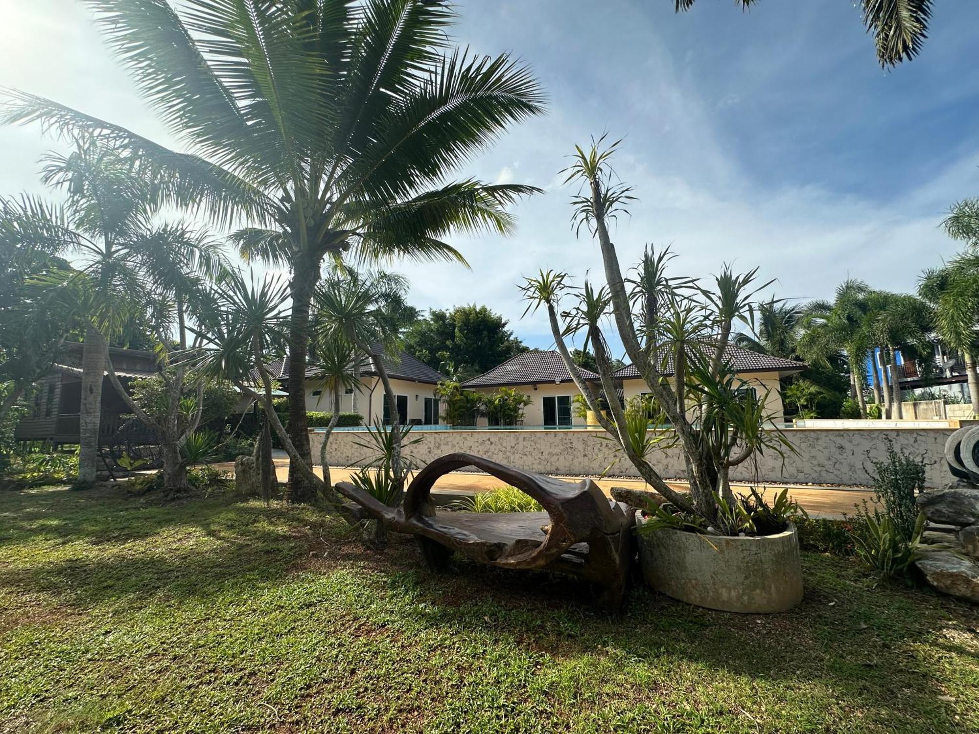 Thip Siam Village Ao Nam Mao Екстериор снимка