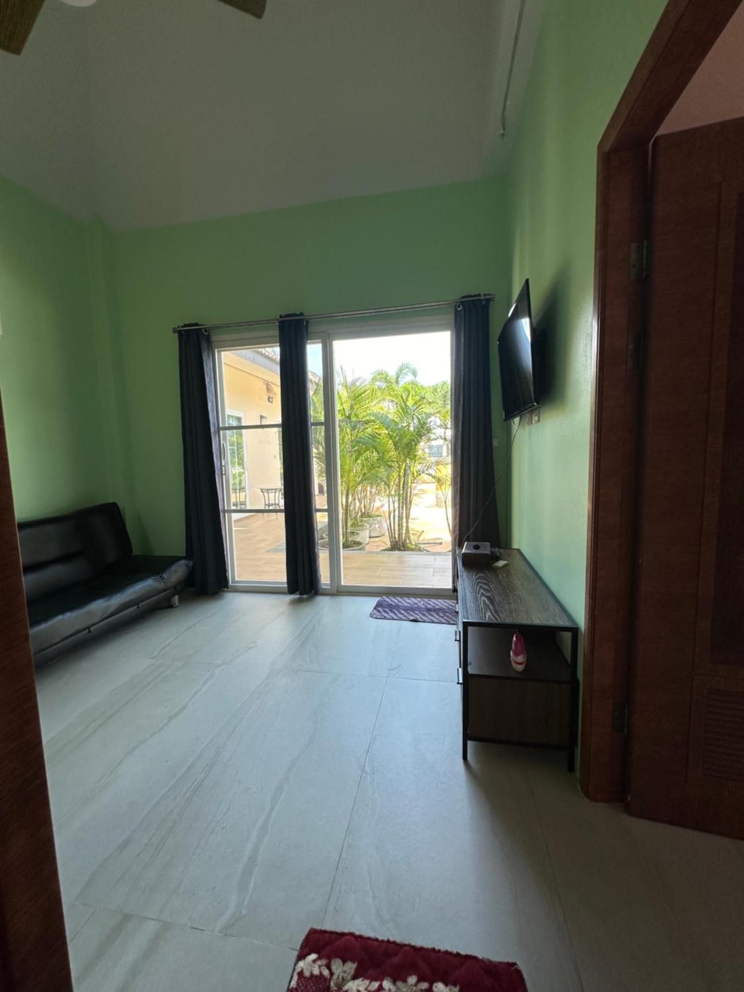 Thip Siam Village Ao Nam Mao Екстериор снимка
